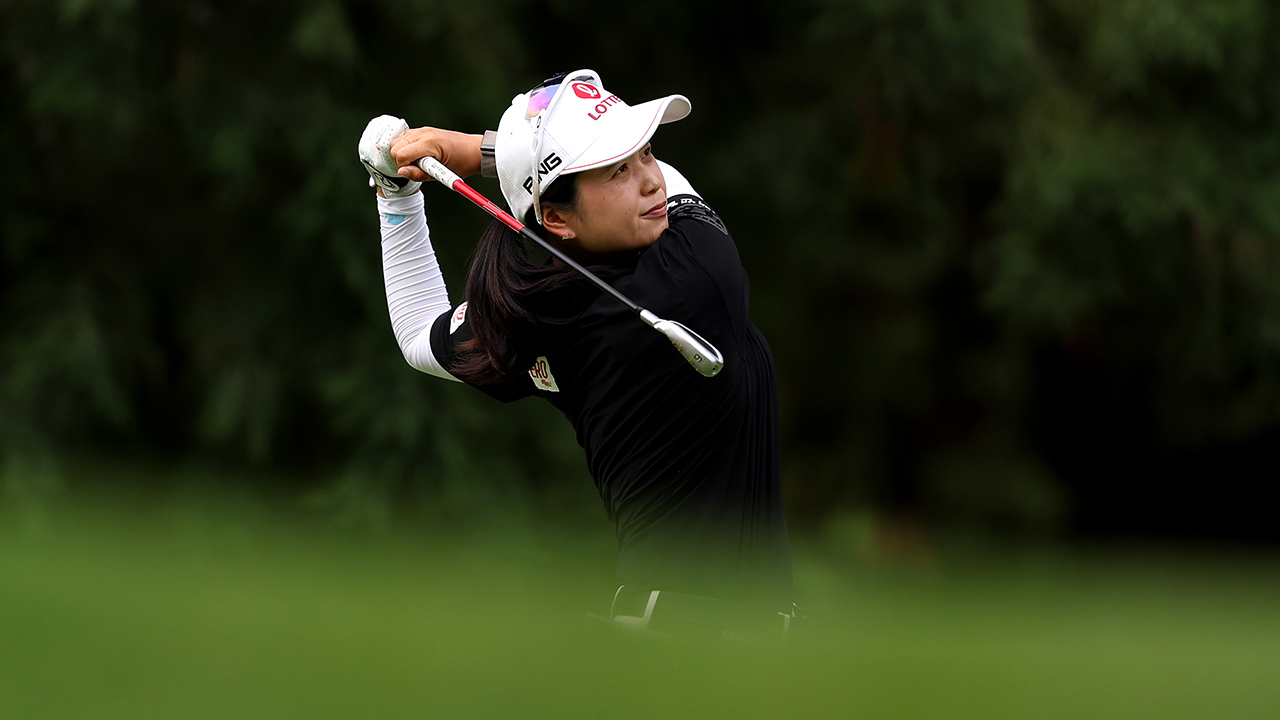 양희영 프로 LPGA 상하이 대회 3라운드 2위 기록과 최혜진과의 경쟁 관련 사진