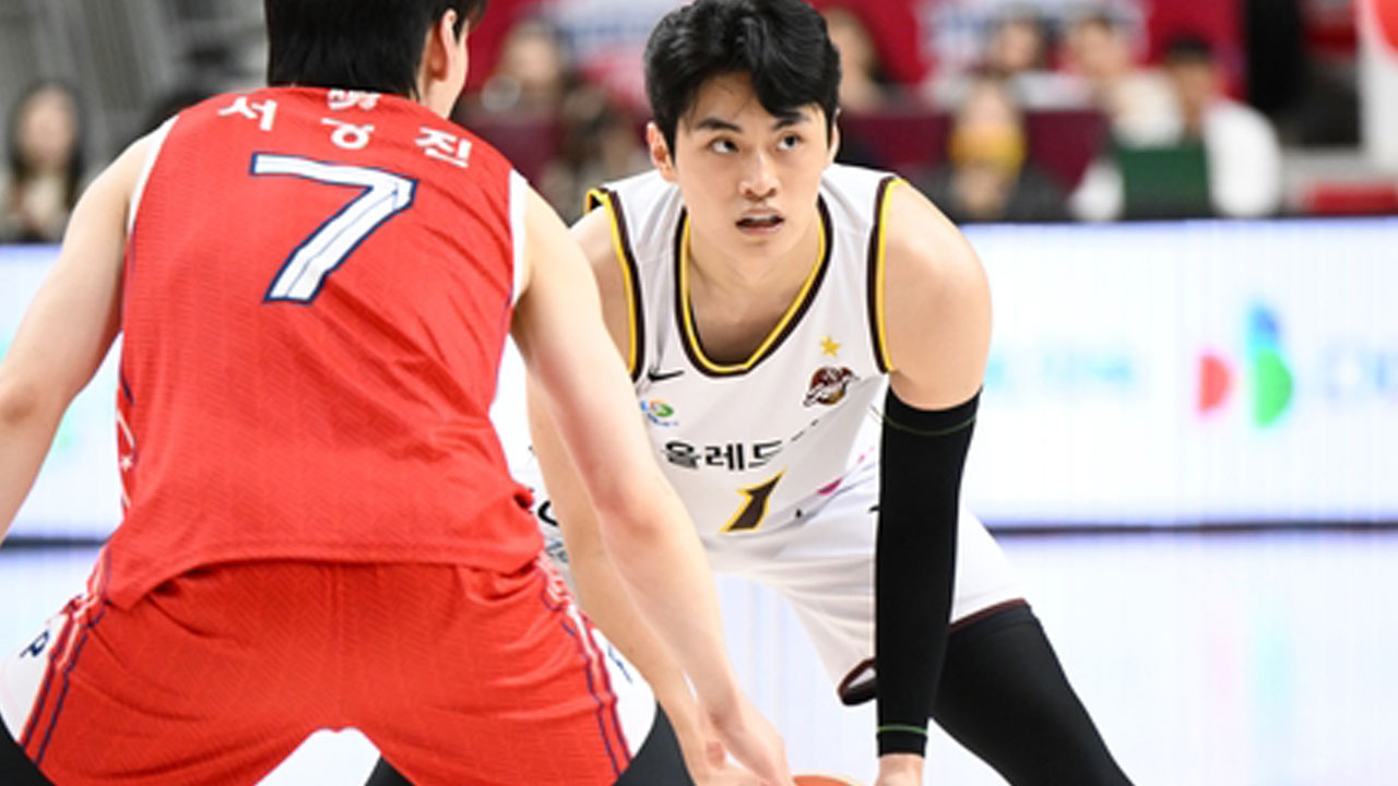 <b>마레이 34리바운드</b>로 KBL 새 역사…프로농구 LG, 3연패 탈출