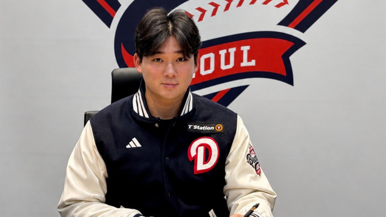 프로야구 <b>두산</b>, 아시아 쿼터 <b>타카다</b>와 <b>재계약</b>…<b>타카다</b>, 미야자키 마무리...
