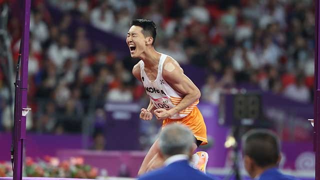 항저우 아시안게임, 남자 높이뛰기 <b>우상혁</b> 은메달