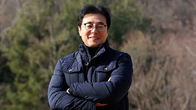 <b>황선홍</b>, 축구 국가대표팀 <b>임시 감독</b>으로 선임
