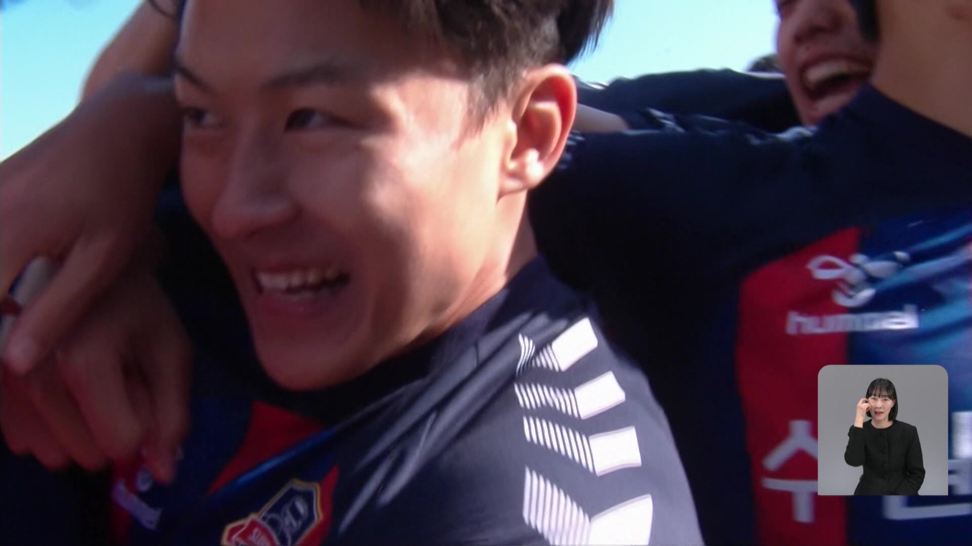 <b>이승우</b>, <b>황선홍</b> 앞에서 환상골…태극마크 다나?