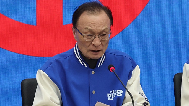 [총선] <b>이해찬</b> “이종섭, 중간 고리일 뿐…특검법 만들어 추적해야”