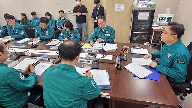 정부, 개원의 대상 진료·<b>휴진</b><b>신고</b> <b>명령</b>…“집단<b>휴진</b> 단호히 대응”