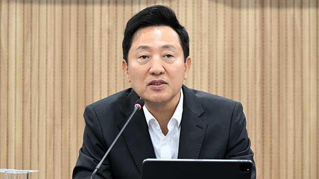 <b>오세훈</b>, 3시간 동안 3번 비판 “민주당 상임위 독식, <b>이재명</b> 꽃길 위한 것”