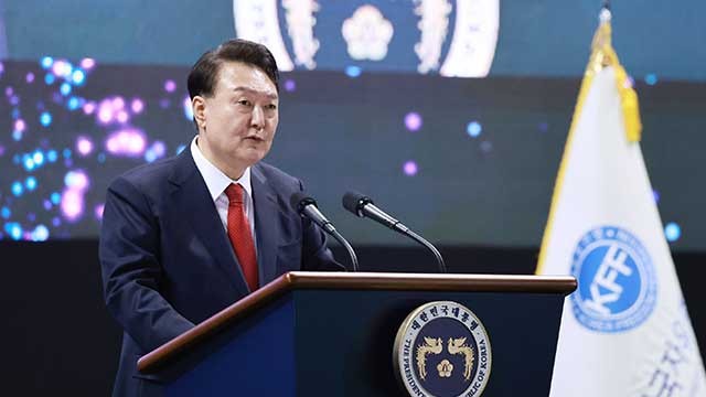 윤 <b>대통령</b> “말이 아닌 힘으로 <b>자유</b>와 <b>번영</b> 굳게 지켜낼 것”