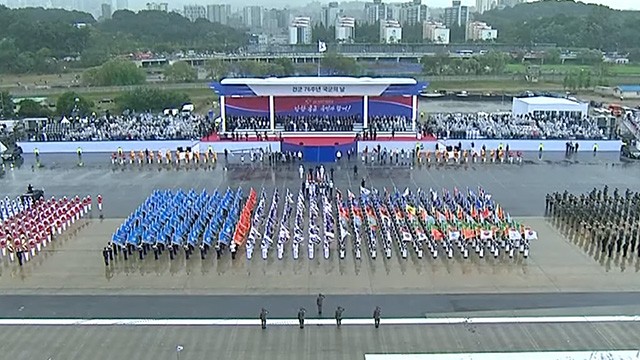 <b>국군의날</b> 기념<b>행사</b>에서 ‘현무-5’ 등장…오후엔 시가행진 예정