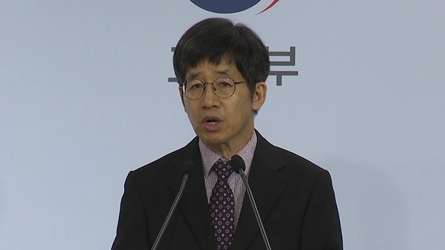 수능 출제위원장 “2025 수능 <b>킬러문항 배제</b>…선택과목 유불리 최소화”