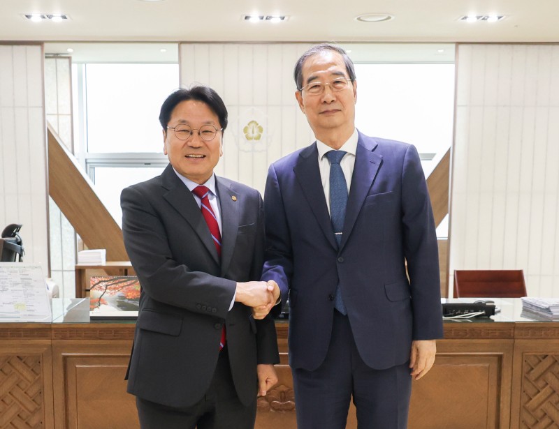 <b>강기정</b> <b>시장</b>, 한덕수 총리에게 ‘군공항 이전 범정부협의체’ 재개 요청