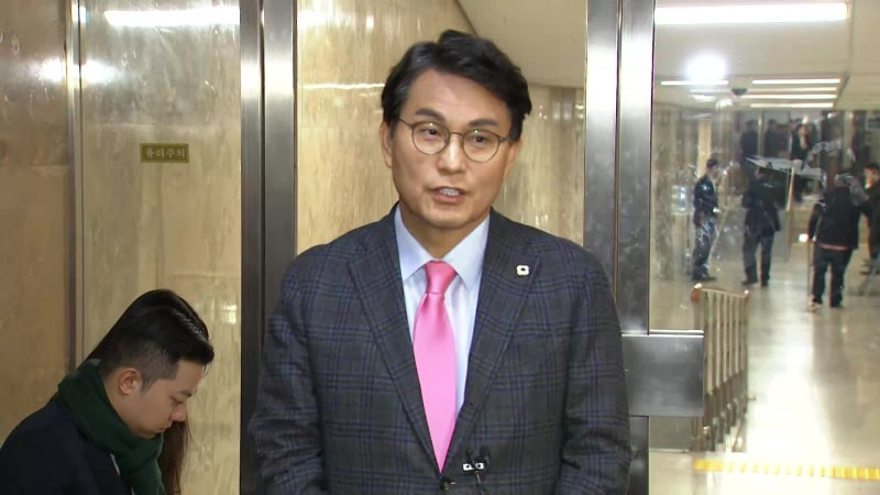 윤상현 “재섭아, 욕해도 시간이 지나면 다 찍어 주더라” 발언 <b>논란</b>