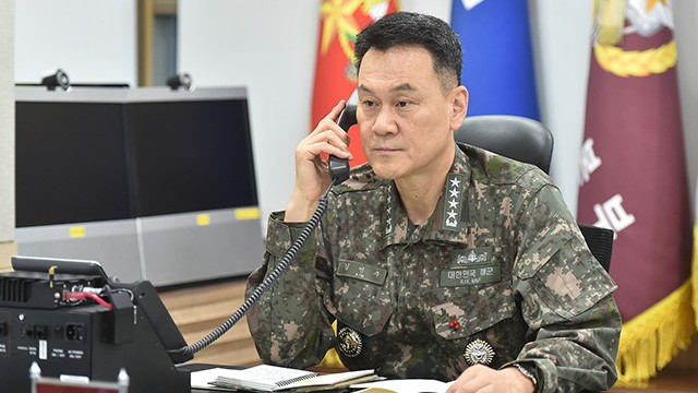 <b>합참의장</b>, ‘아파치’ 지휘비행으로 서부전선 대비태세 점검