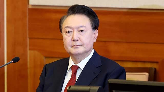 <b>대통령</b>실 윤 <b>대통령 접견</b>…“의기소침 말고 최선 다하라”