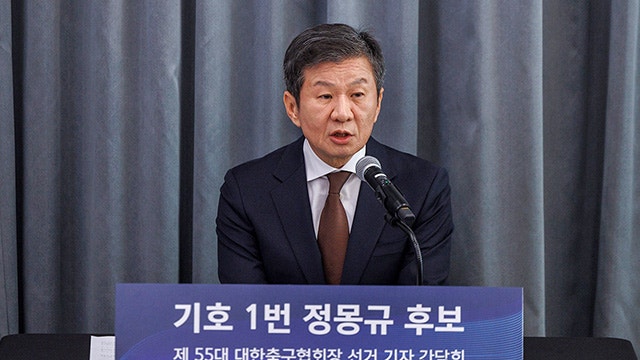 <b>문체부</b> ‘<b>정몽규</b> 축구협회장 <b>징계</b>’ 제동…법원, 집행정지 인용