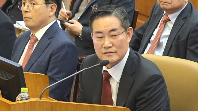 <b>신원식</b>, 일본 국가<b>안보</b>국장과 첫 화상 <b>협의</b>…“한미일 공조 지속”