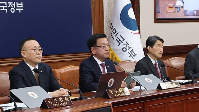 [단독] 최상목 대행, <b>마은혁 임명</b> 미룰 듯…국무위원 전원 “숙고해야”