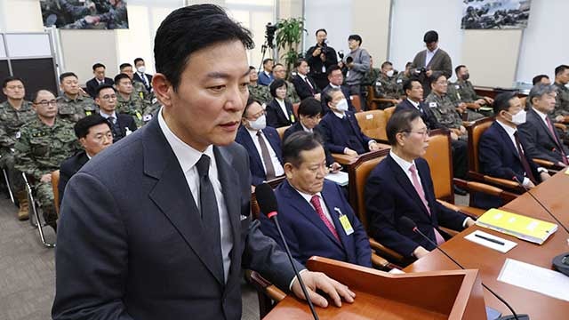 검찰, 윤 대통령 부부·<b>김용현 비화폰 불출대장</b> 확보
