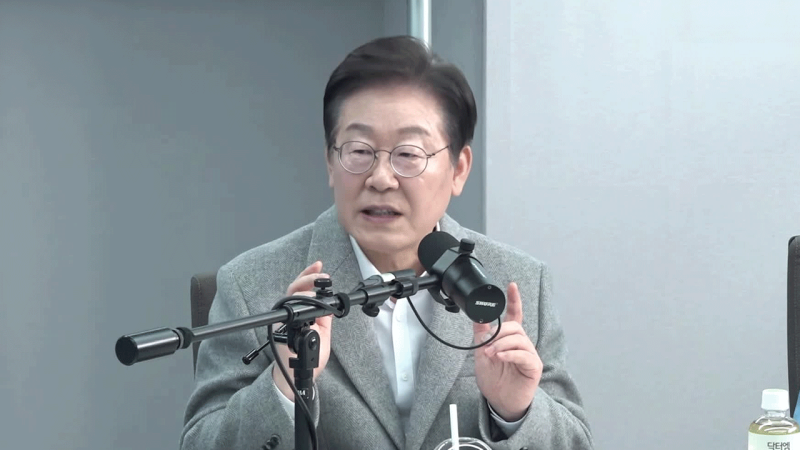 <b>이재명</b> “<b>체포안 가결</b>, 당 일부가 검찰과 짠 것”…비명계 “사과하라”