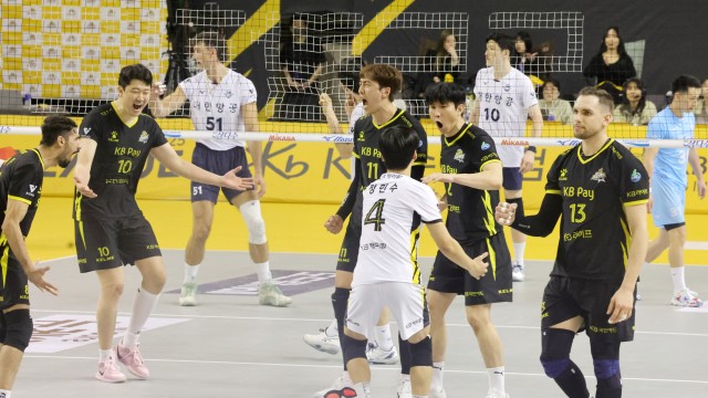 ‘KB는원팀’ vs ‘아포짓<b>러셀</b>’…결국 원팀이 승자가 되는 법칙