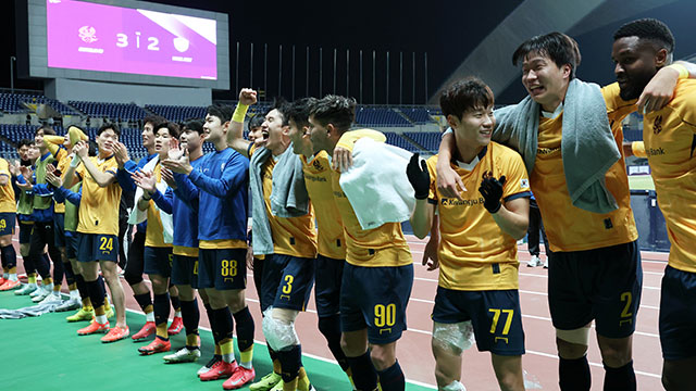 ‘FIFA 징계’ <b>광주</b>에 진 <b>포항</b>, 프로축구연맹에 공식 이의제기