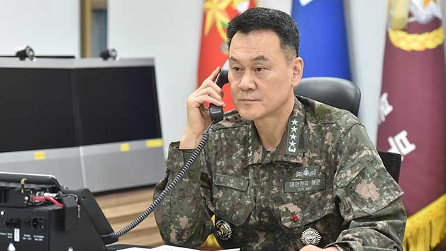 <b>한미 합참의장 공조</b>통화…“한미일 안보협력 더욱 강화”