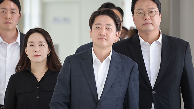 이준석, <b>수도권 표심 공략</b> “<b>이재명</b> 성남의료원 방치…치적 쌓기 정치”
