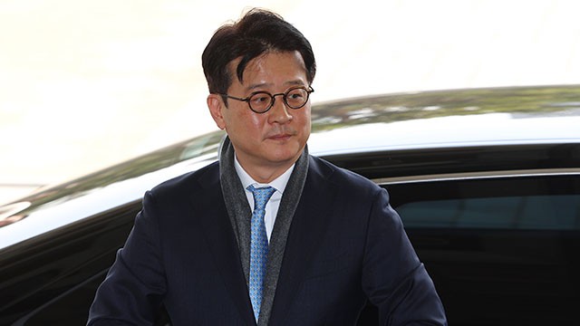 <b>이창수</b> 중앙지검장 <b>사표수리</b> 새정부서 <b>결정</b>될듯…퇴임일정 미정