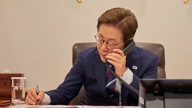 이 <b>대통령</b>, 베트남 국가 주석과 통화…“양국 <b>협력</b> 확대 심화”