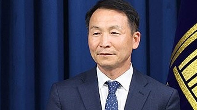 국가<b>안보실 1차장</b> <b>김현종</b>·2<b>차장</b> 임웅순·3<b>차장</b> 오현주 임명