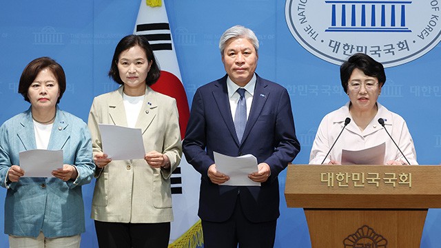 여권, ‘<b>심우정 비화폰 통화</b>’ <b>의혹</b>에 “특검 수사받아야”