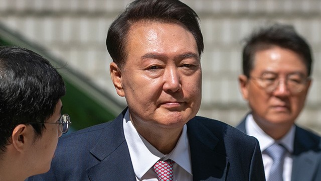 경찰, ‘<b>3차 소환</b>’ 통보…윤 전 대통령, <b>불응</b>할 듯
