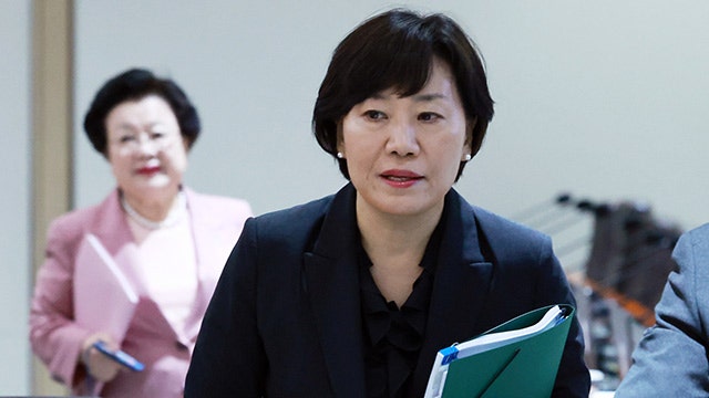 이 대통령, <b>송미령</b> 장관에 “다른 의견 듣고, <b>갈등 조정</b> 직접 역할 해야...