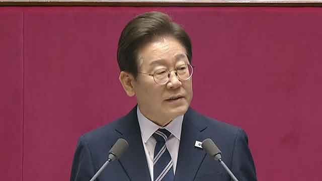이 <b>대통령</b>, 추경안 국회 시정연설…“무너진 <b>경제 회복</b>·민생 살리는 일...