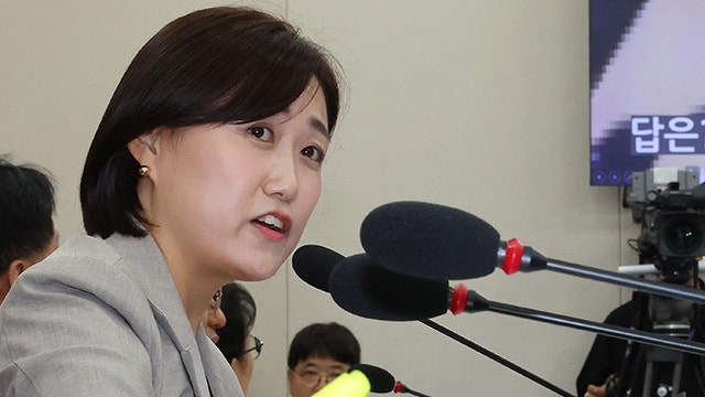민주당 “윤, <b>특검</b> 출석 면죄부 될 수 없어…사죄해야”