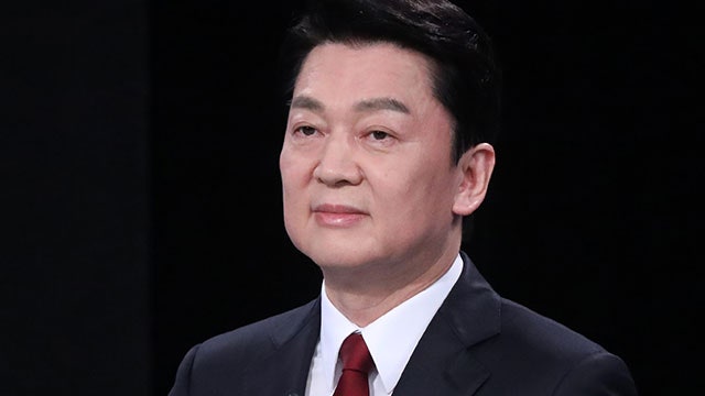[속보] 국민의힘 <b>혁신위원장</b>에 <b>안철수</b> 의원…“당 개혁 최적임자”