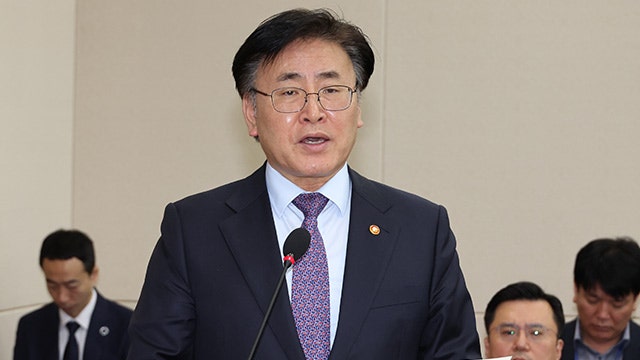 <b>유상임</b> 과기정통 <b>장관</b>, <b>내란특검</b> 참고인 조사…계엄 국무회의 관련