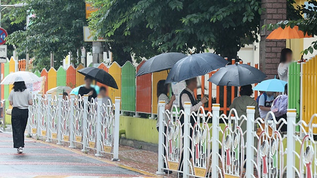 기상청 “제주·<b>남부</b> 장마 종료”…역대 2번째로 짧아