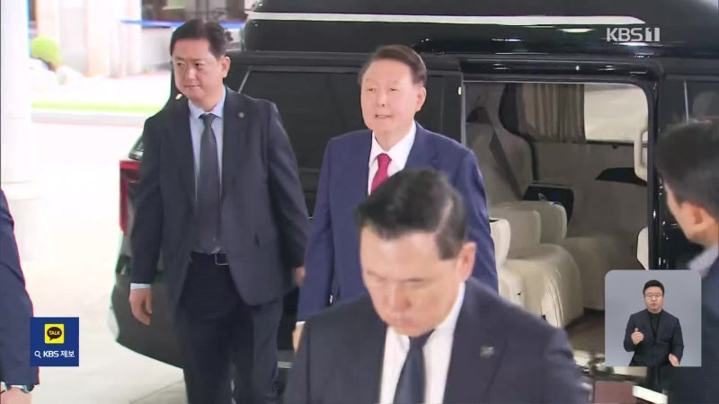 내란 <b>특검</b>, <b>윤석열</b> 전 <b>대통령</b> 두 번째 소환 조사
