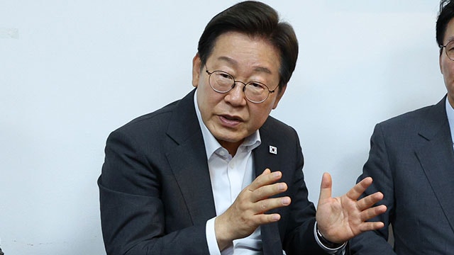 이 대통령 “국무<b>회의</b> <b>비공개</b> 내용 개인 정치에 <b>왜곡</b>·활용 안 돼”