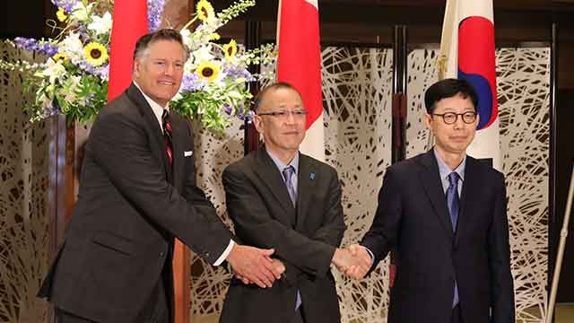 <b>한미일 외교차관</b>, 도쿄서 9개월 만에 <b>회동</b>…“<b>한미일</b> 안보협력 지속”