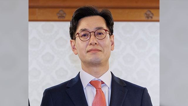 <b>내란특검</b>, 손영택 전 국무총리 <b>비서실장</b> 참고인 조사…한 전 총리 행적...