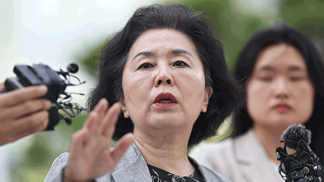 ‘尹 공천개입 의혹’ <b>김영선 전 의원</b>, <b>특검 출석</b>