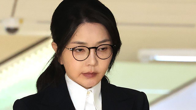 김건희 여사 구속 <b>기소</b> 전 마지막 조사…‘진술 거부’