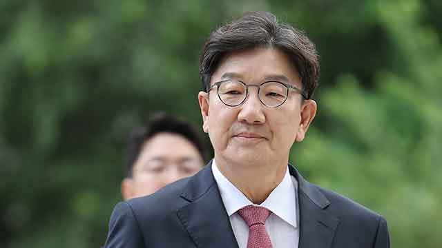 특검, ‘통일교 1억 수수 혐의’ <b>권성동</b> 의원 <b>구속영장 청구</b>