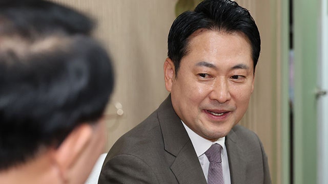 <b>장동혁,</b> 개신교 찾아 “정부·여당 잘못에 목소리 내달라”