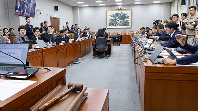 여야, <b>김현지 비서관 국감</b> 출석 놓고 공방…“존엄인가”·“발목잡기”