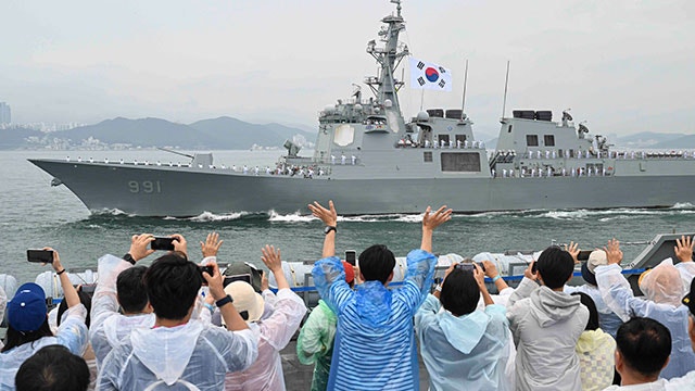 정조대왕함 등 함정 31척 부산 총집결…<b>해군</b> <b>80주년</b> <b>관함식</b>
