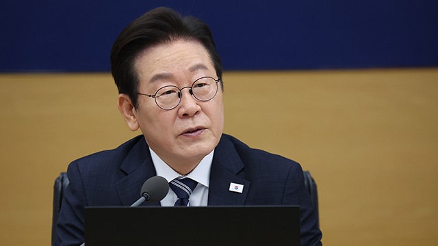 이 대통령 “합리적 방향으로 <b>의료개혁</b> 다시 준비…사회적 중지 모을 것...