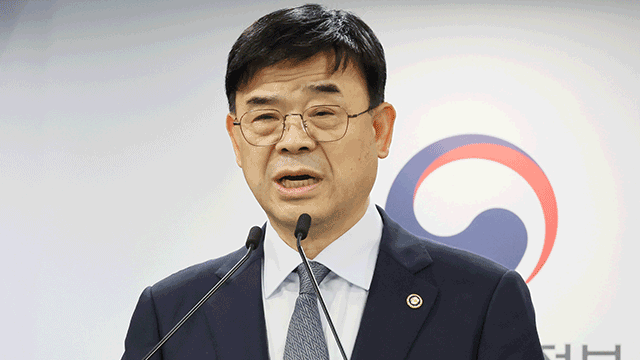 ‘<b>갭투자 논란</b>’ <b>이상경</b> 국토<b>차관</b>…“국민께 상처드려 사과”
