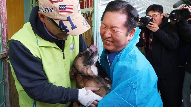 ‘취임 <b>100일</b>’ <b>정청래</b>, 소방서·유기견 보호소 방문…“말보다 일하러...