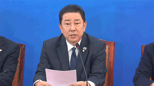<b>김병기</b> “기업 성장 발목잡는 <b>규제</b> 과감히 걷어내겠다”